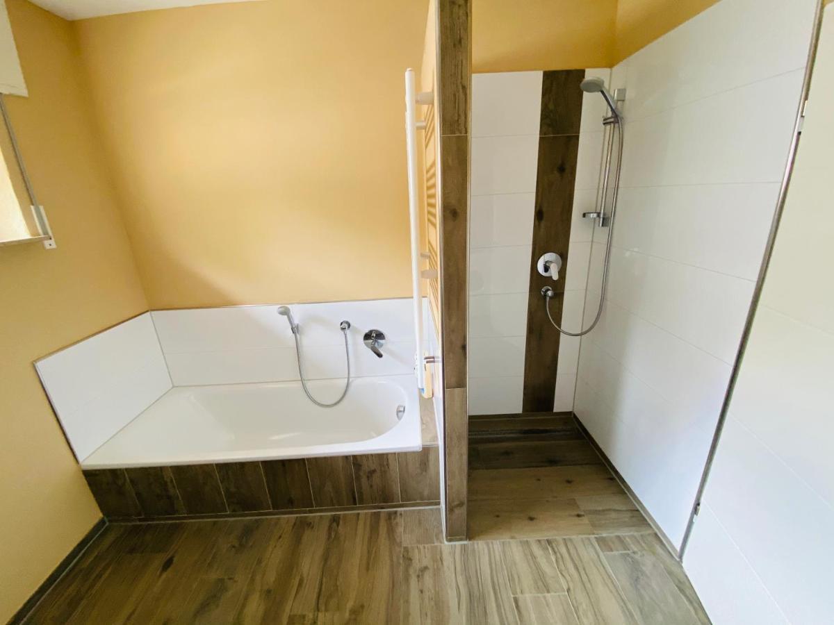 Generous Apartment I 7 Beds I 110 Sqm I Fast Internet Paderborn Luaran gambar