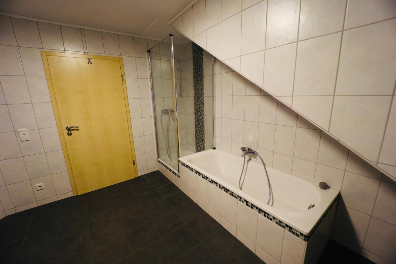 Generous Apartment I 7 Beds I 110 Sqm I Fast Internet Paderborn Luaran gambar